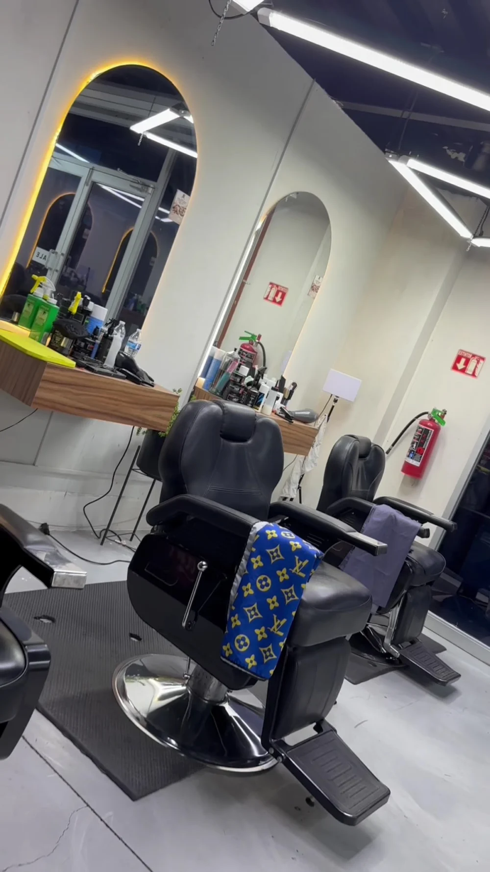 Barber Sapiens