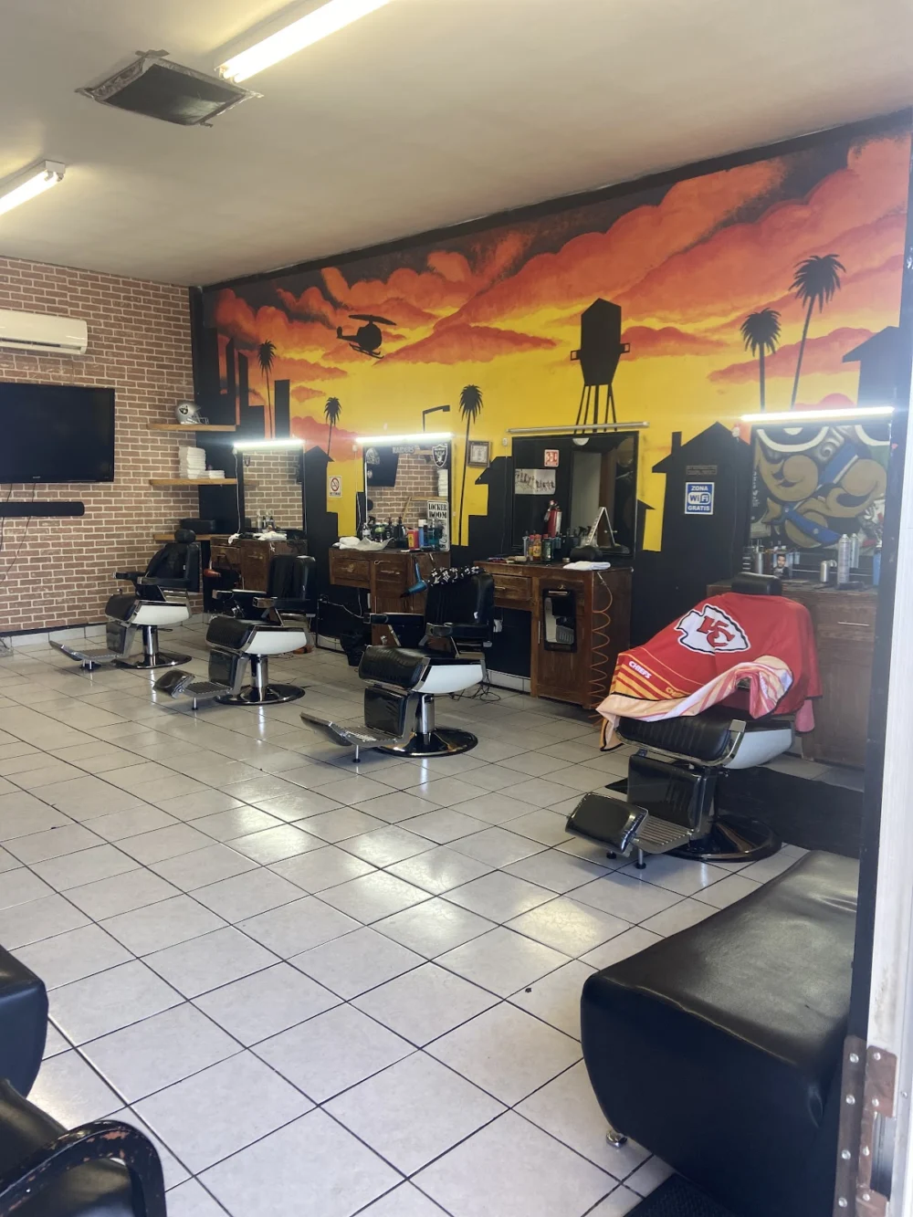 Barber shop 656
