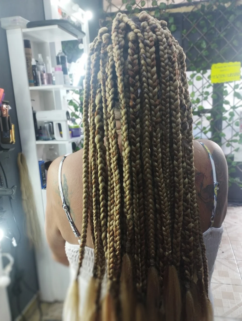 Barbería y salon de belleza ALESOF