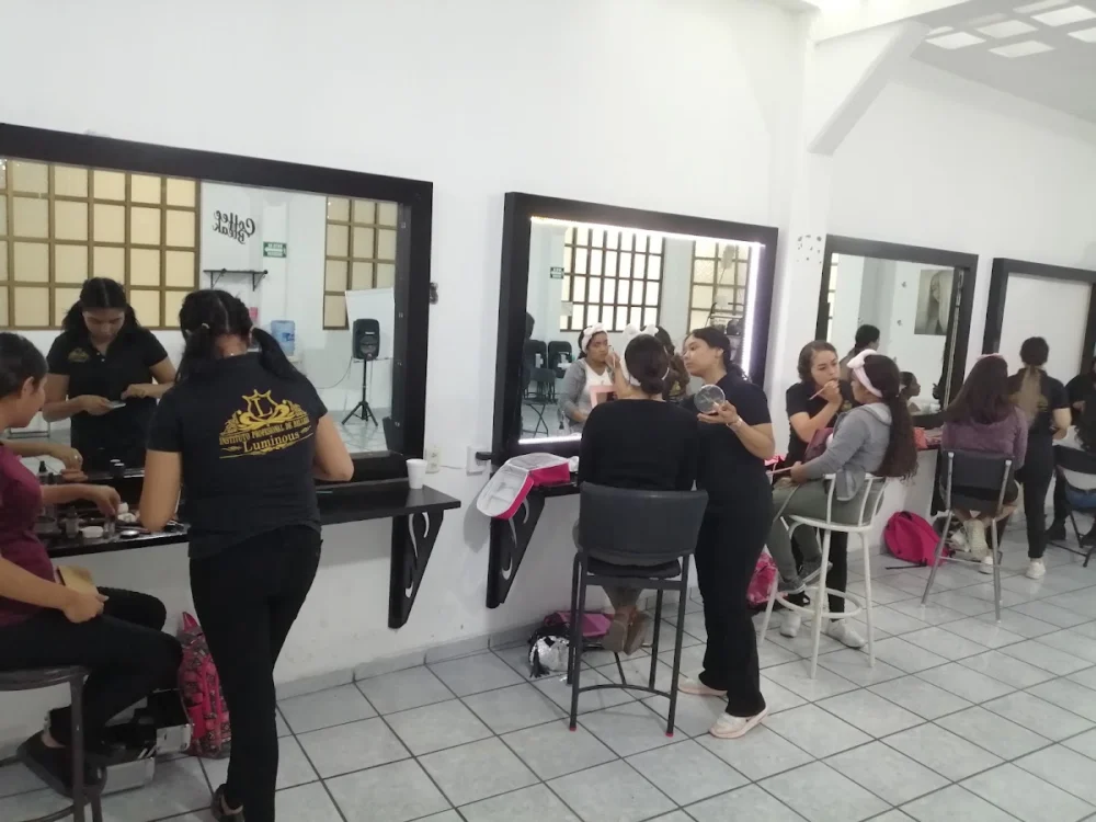 Instituto Profesional de Belleza Luminous