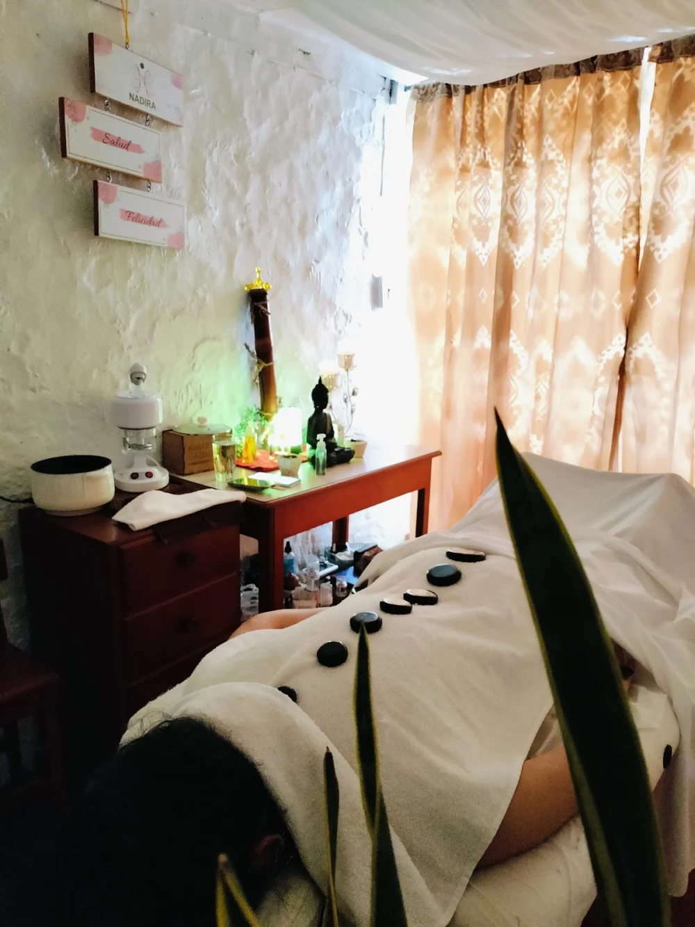 Nadira Sala de Belleza y Spa