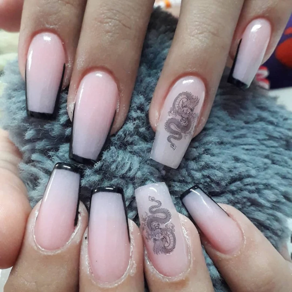 Nail's Liz