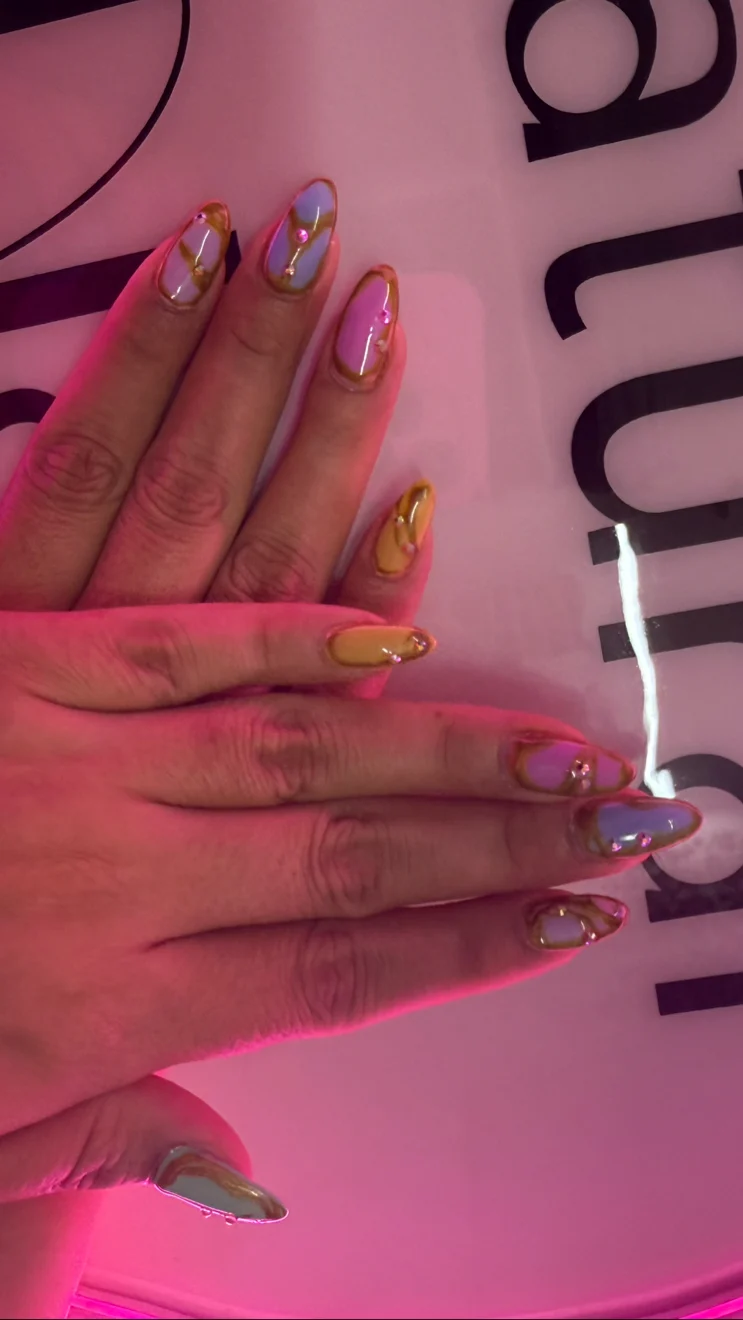 Natural Nails Studio