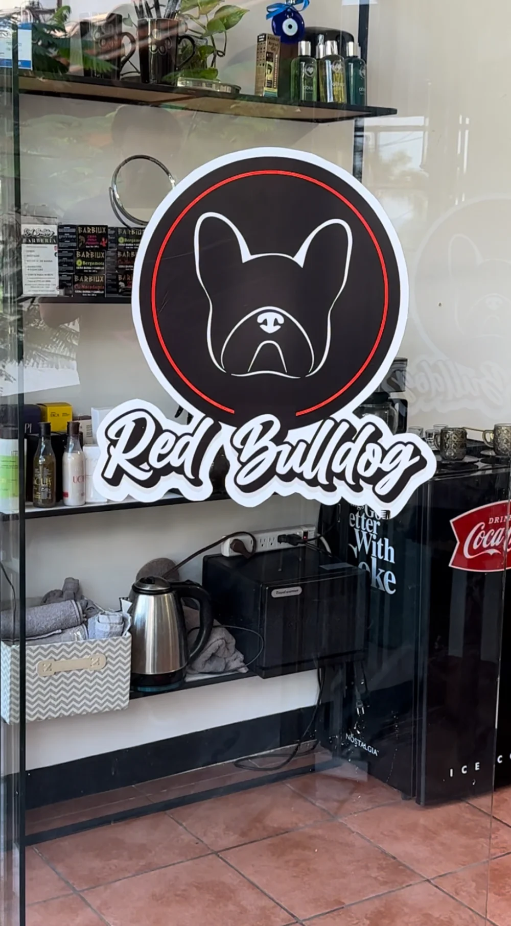 Red Bulldog Barbería