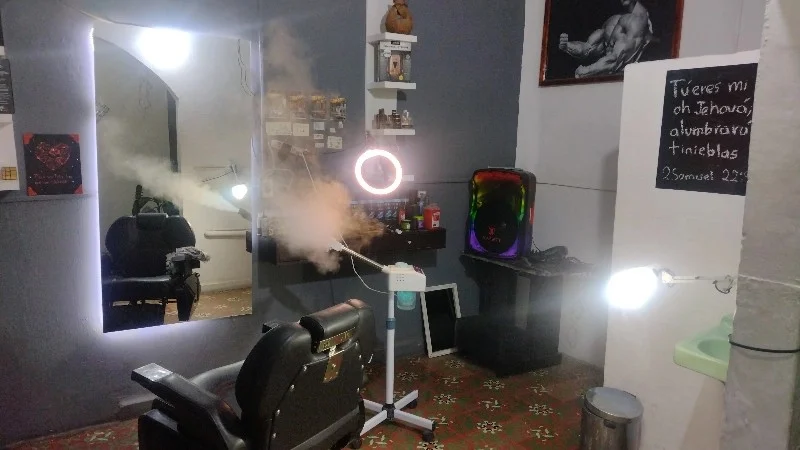 THE CONTINENTAL BARBER SHOP