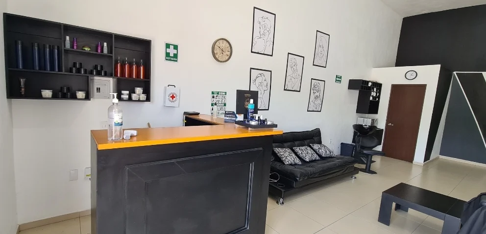 Valhalla barbería y peluquería